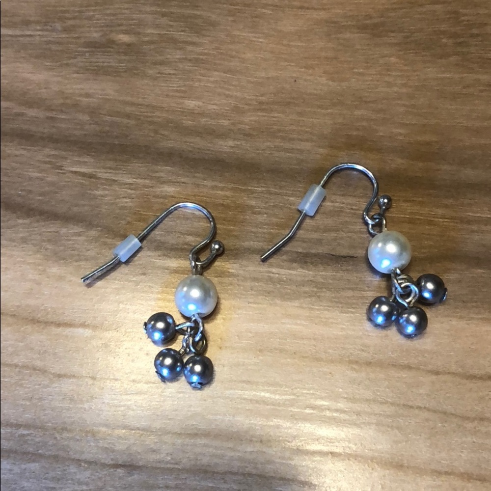 Drop earrings